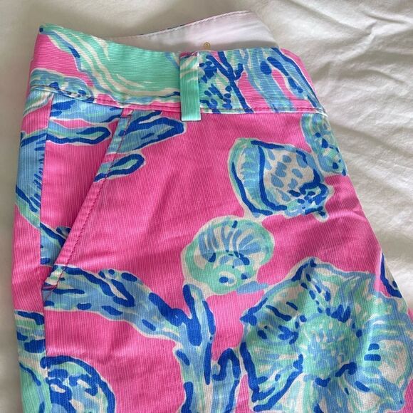 Lilly Pulitzer chipper shorts - Picture 4 of 5